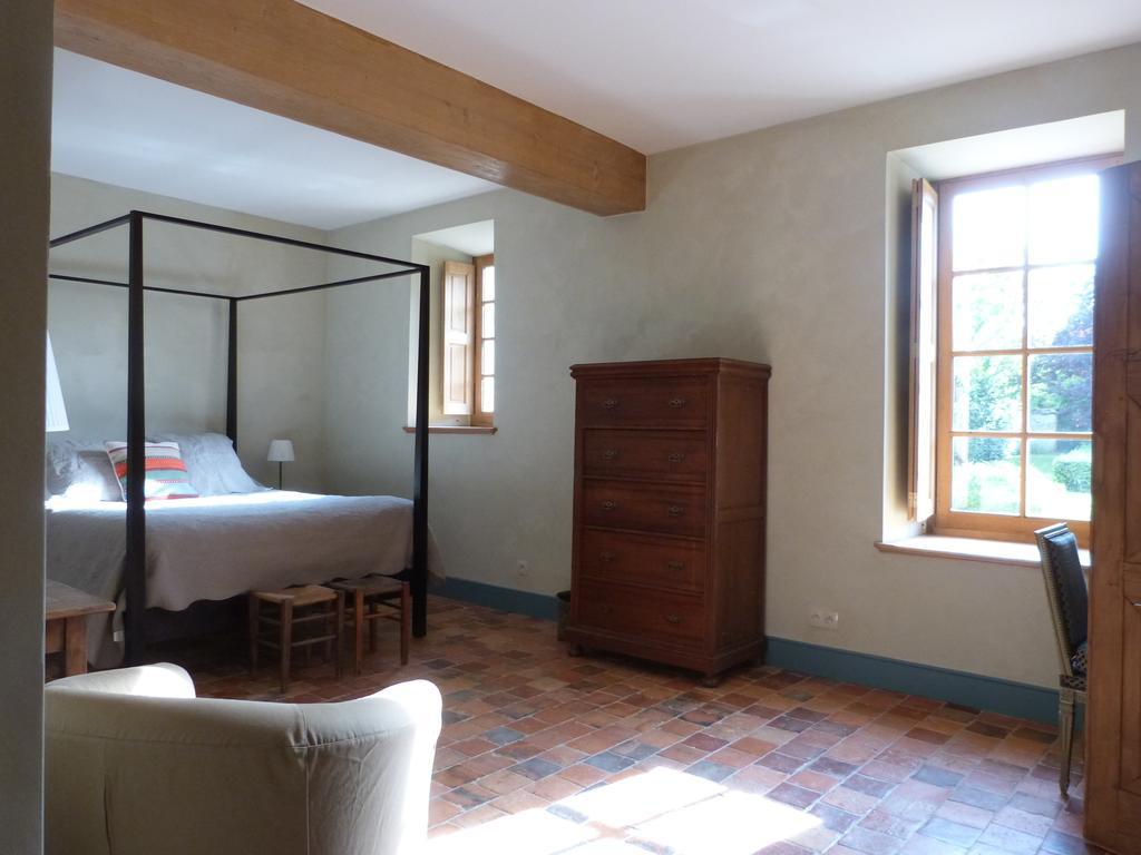 Manoir Du Plessis Au Bois Bed & Breakfast Vauciennes  Oda fotoğraf